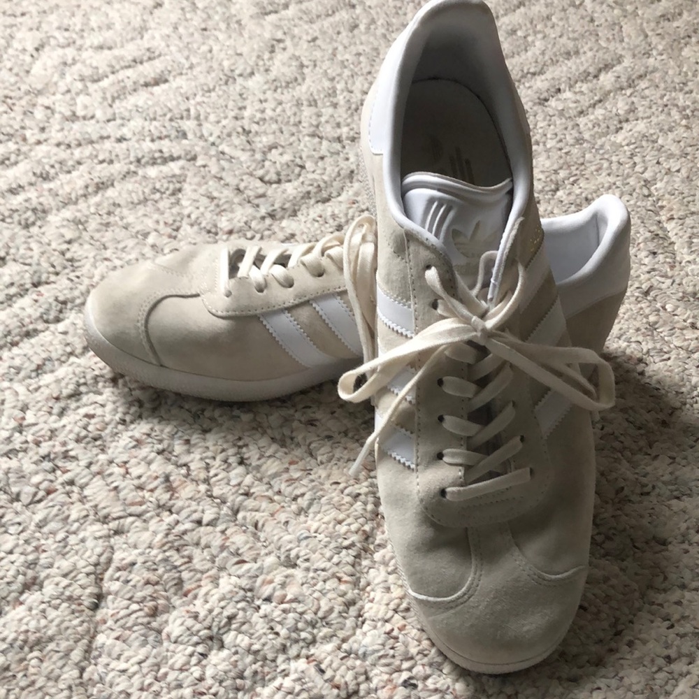 Adidas gazelle sneakers